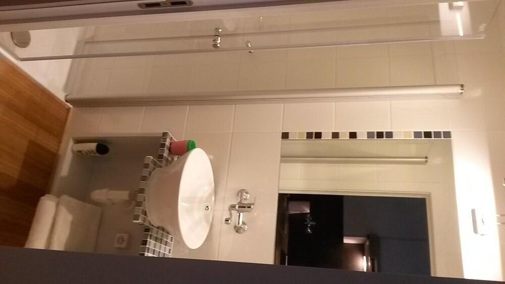 Aparthotel Midi Residence Saint-Gilles Luaran gambar