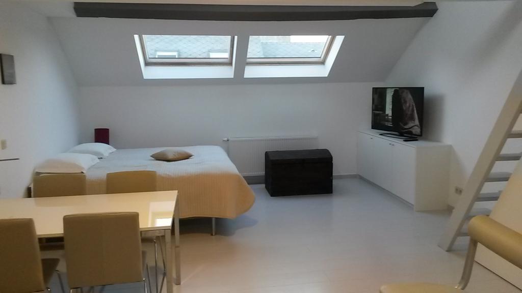 Aparthotel Midi Residence Saint-Gilles Bilik gambar